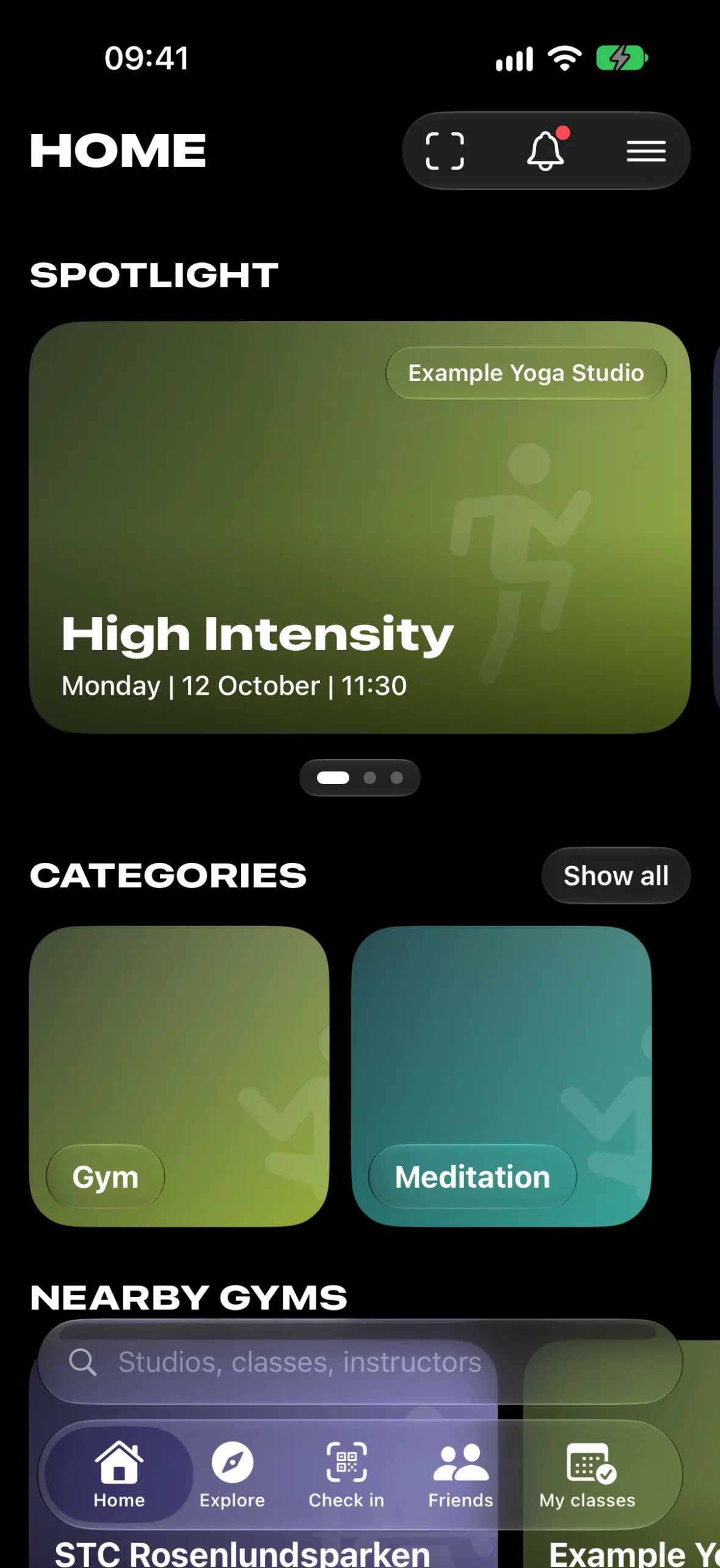 Home screen with a spotlight class, category tiles and nearby gyms, in demo mode.